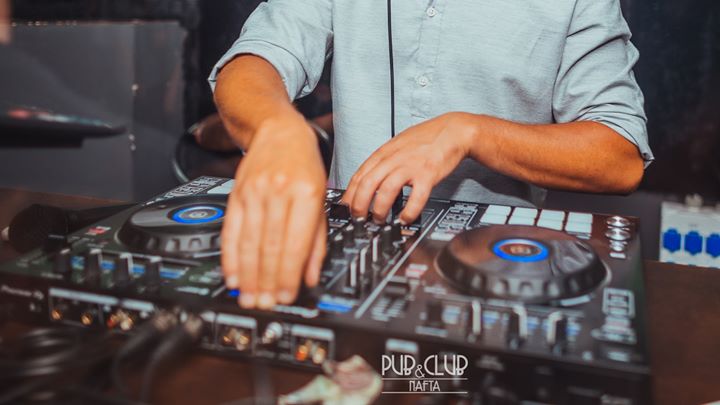 Ręce, które leczą muzyką x Club Nafta